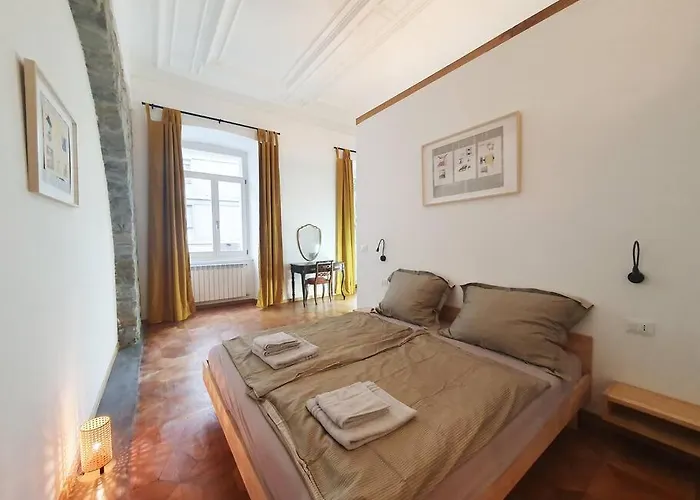 L\'Arco Trieste Studio Living 2
